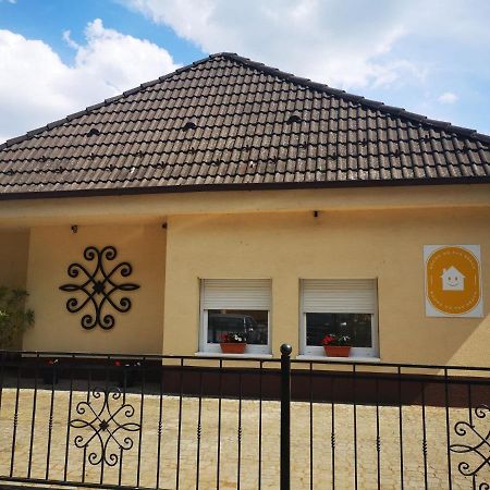 Rooms On The Beach Siofok Exterior photo