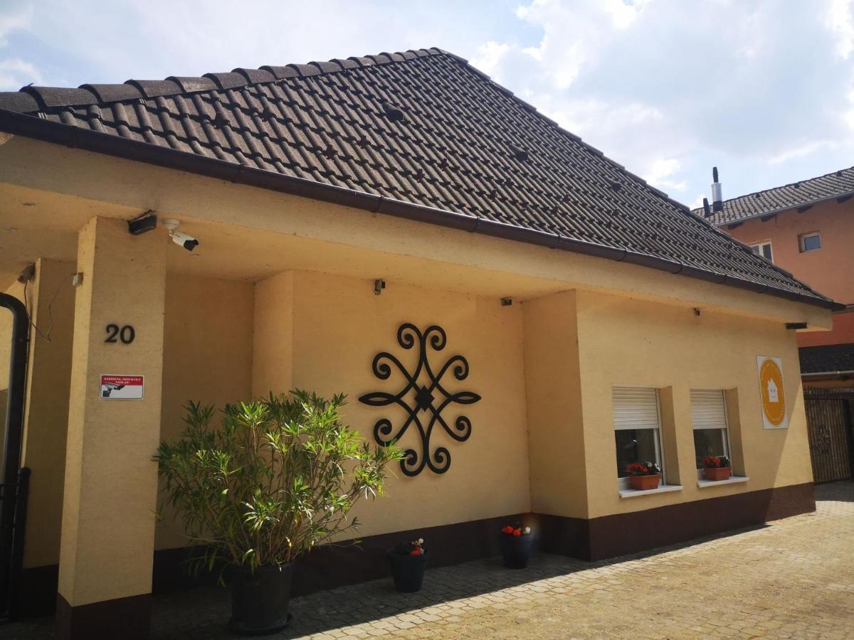 Rooms On The Beach Siofok Exterior photo
